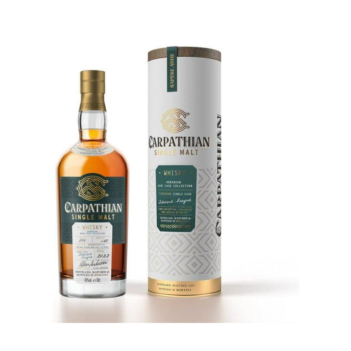 Carpathian Single Malt Whisky – Fetească Neagră Cask Finish – amber bottle beside presentation tube